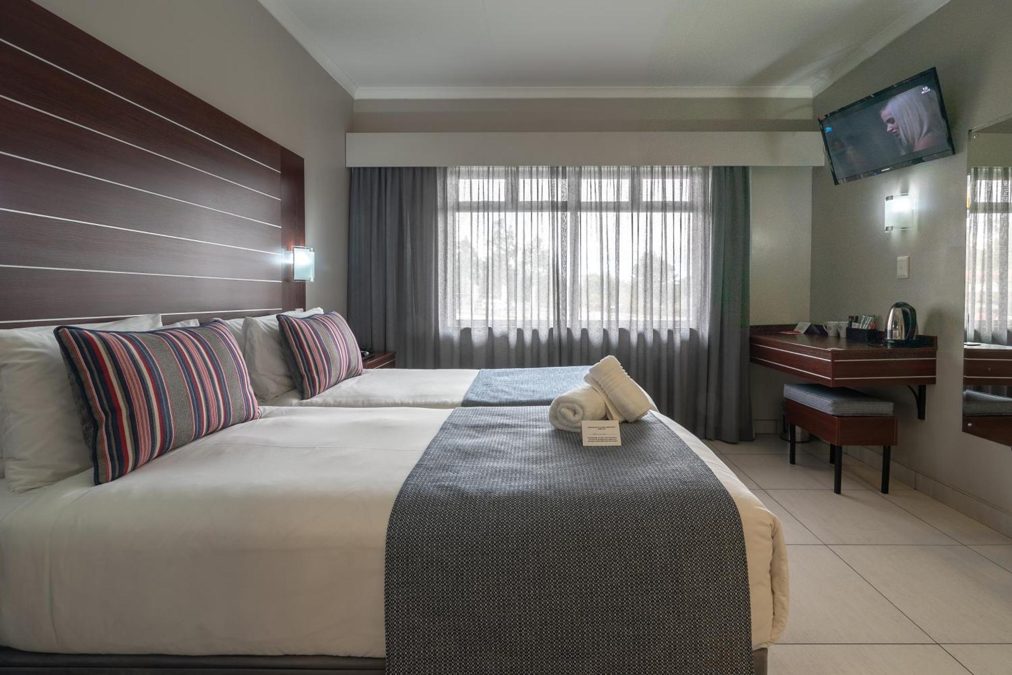 Hotel Savoy And Conference Centre Mthatha Exterior photo